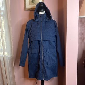 MONDETTA QUILTED OVERLAY RAIN PARKA L. Navy Blue. NWOT